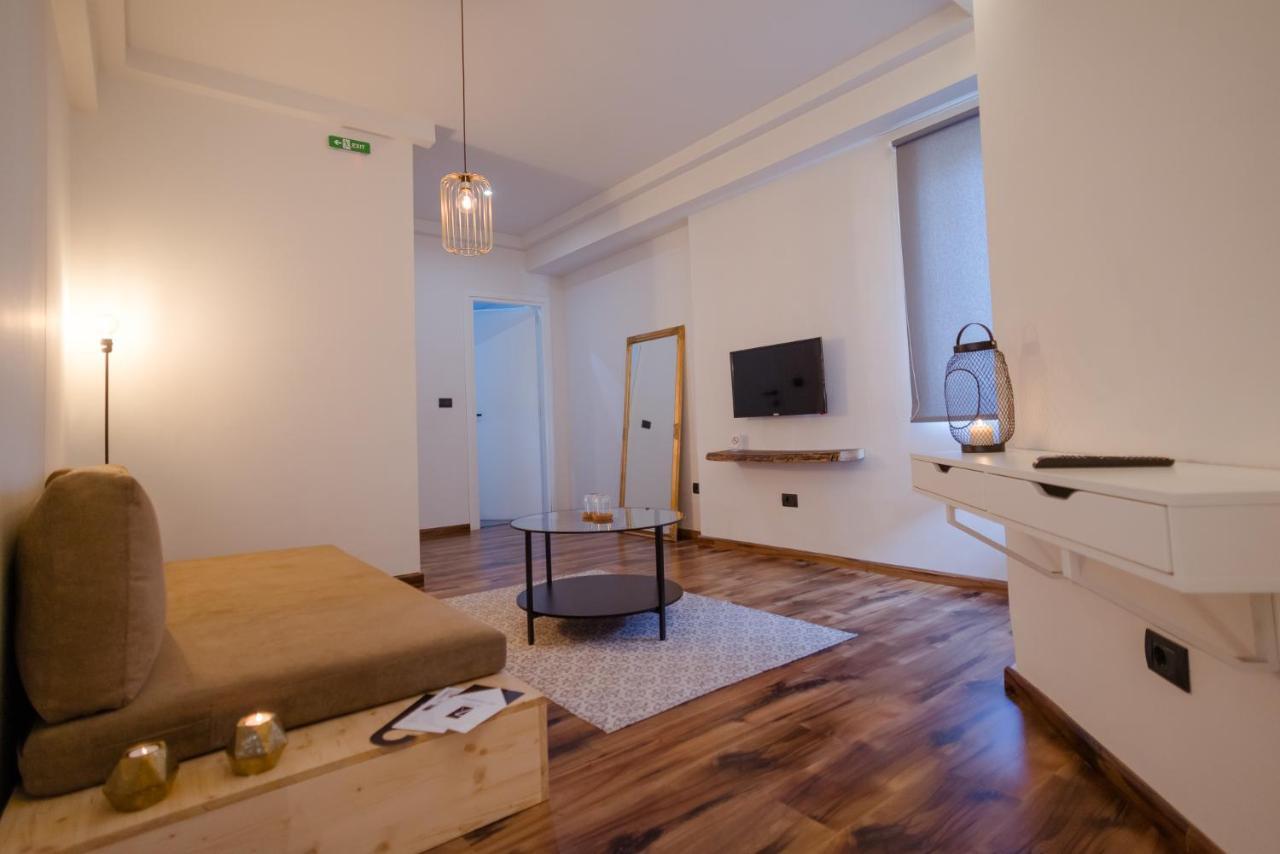 7Seven Hotel Korce Esterno foto