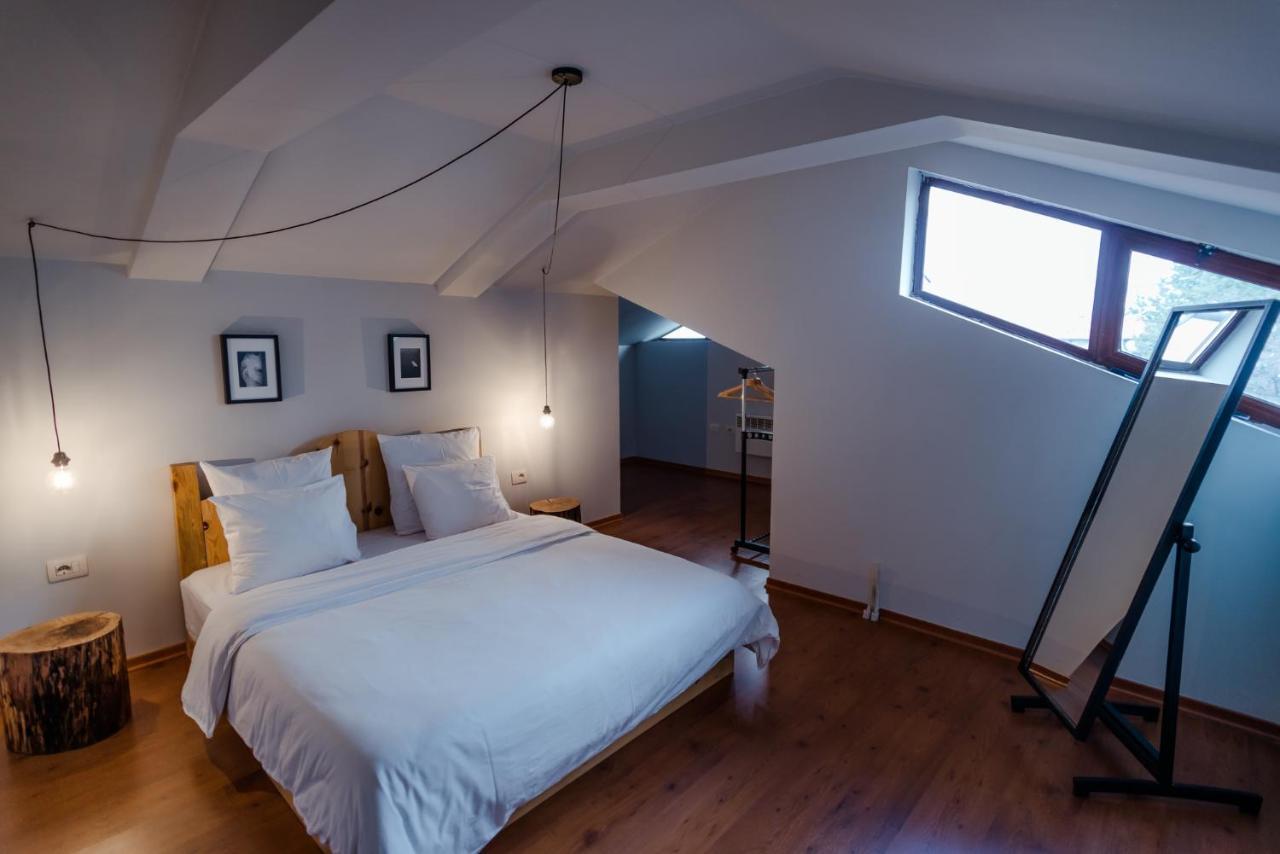 7Seven Hotel Korce Esterno foto
