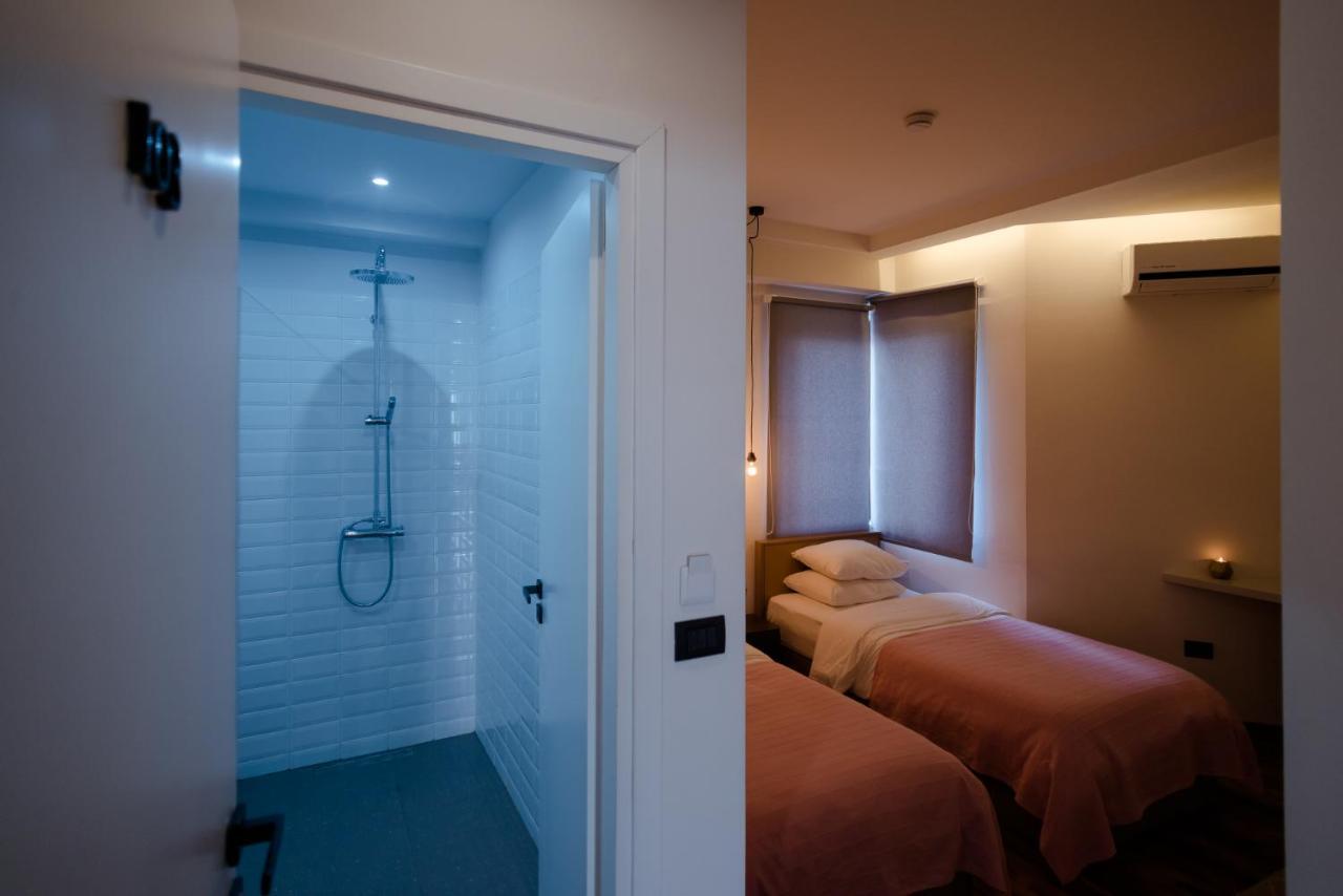 7Seven Hotel Korce Esterno foto