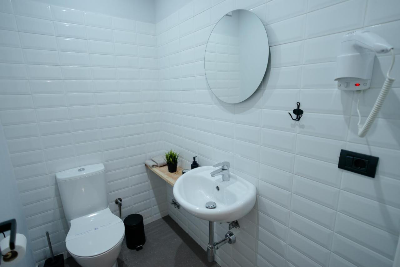 7Seven Hotel Korce Esterno foto